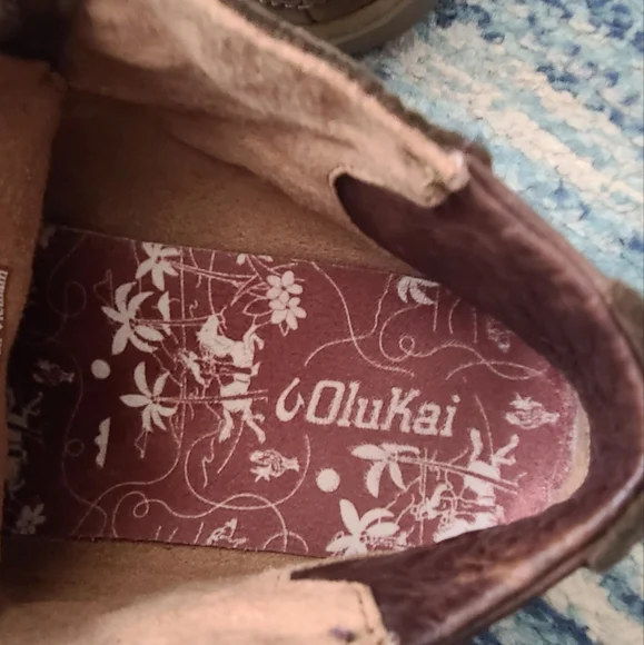 OluKai Brown Chukka Boots with Moccasin Toe and Suede Finish-Very Good Condition - Picture 2 of 5